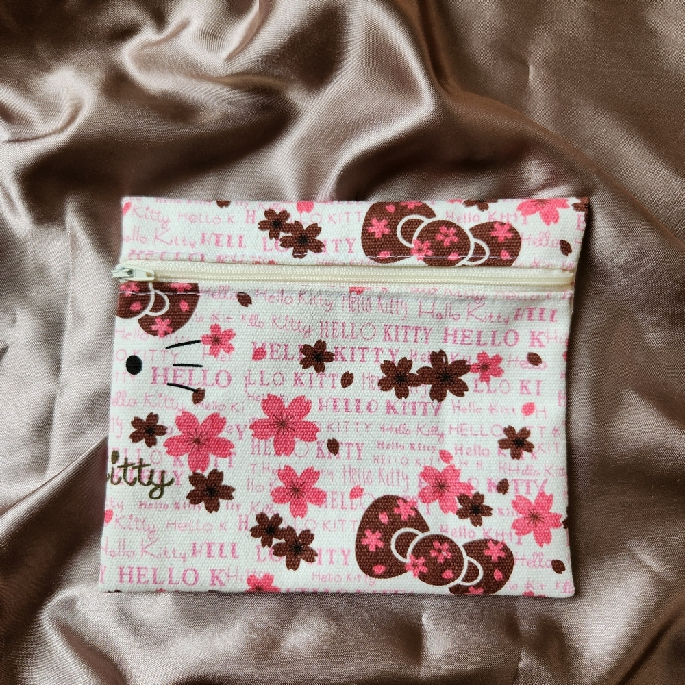 Traveling canvas zipper pouch: passport keeping/Toiletry/Makeup -  Hello Kitty